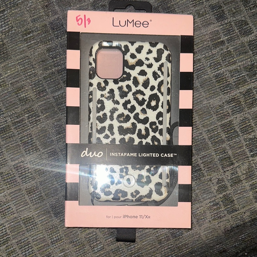LuMee Black and White Leopard Print Phone Case